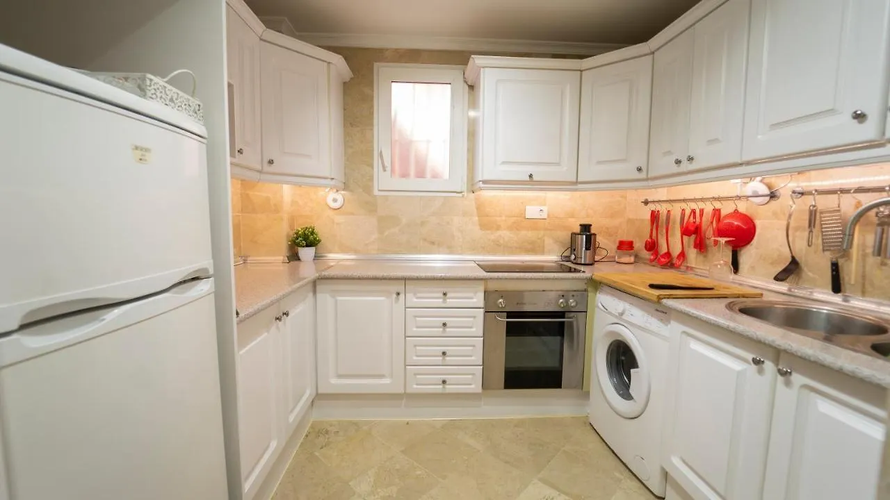 Apartment Mazza Aparts - El Serrallo Granada Spain